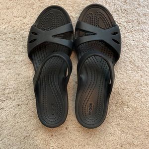 NWOT CROCS black sandals